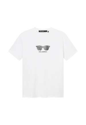 Witte T-shirt met korte mouwen, voorzien van een zwart-witte gestreepte zonnebrilprint en de tekst "Karl Lagerfeld" gecentreerd op de borst.