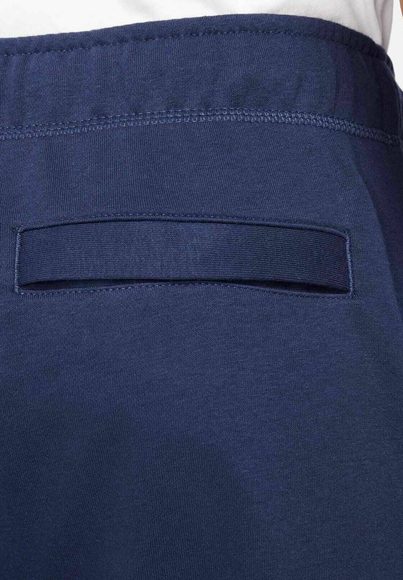 Herren Trainingsanzüge | Nike Sportswear Jogginghose nachtblau/dark-blue denim - GM75249 Herren Trainingsanzüge | Nike Sportswear Jogginghose nachtblau/dark-blue denim - GM75249