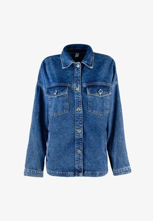 Giacca di jeans di blu medio, con chiusura a bottoni, due tasche sul petto e una vestibilità rilassata. Rifinita con cuciture a contrasto.