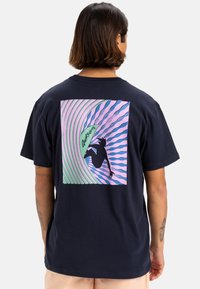 Quiksilver WINDOW PANE SS - Camiseta estampada - dark blue