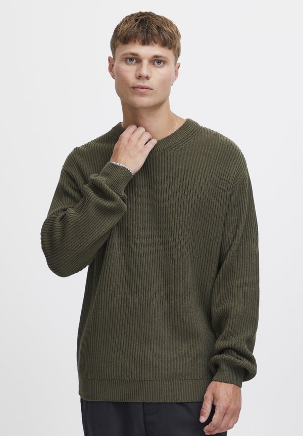 SDGIA - Jumper - forest night