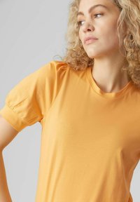 Aware VMKERRY 2/4 O-NECK NOOS - Jednoduché tričko - mock orange