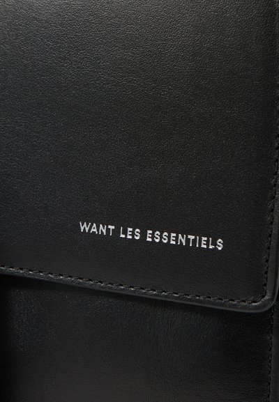 WANT Les Essentiels ARCH CROSSBODY UNISEX - Keresztpántos táska - black