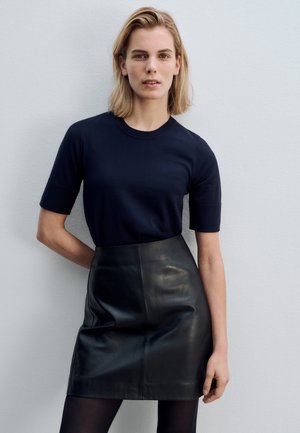 InWear IWLESTHER PREMIUM - Lædernederdele - black