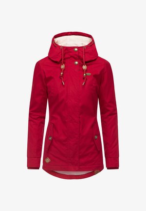 Czerwona wodoodporna kurtka z kapturem, sznurkami, bocznymi kieszeniami i lekko zakrzywionym dołem. Wykonana z gładkiego, trwałego materiału.