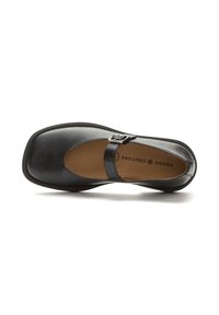 Czarne płaskie buty Mary Jane z zaokrąglonym noskiem, paskiem z klamrą, górą z gładkiej skóry i teksturowaną podeszwą.