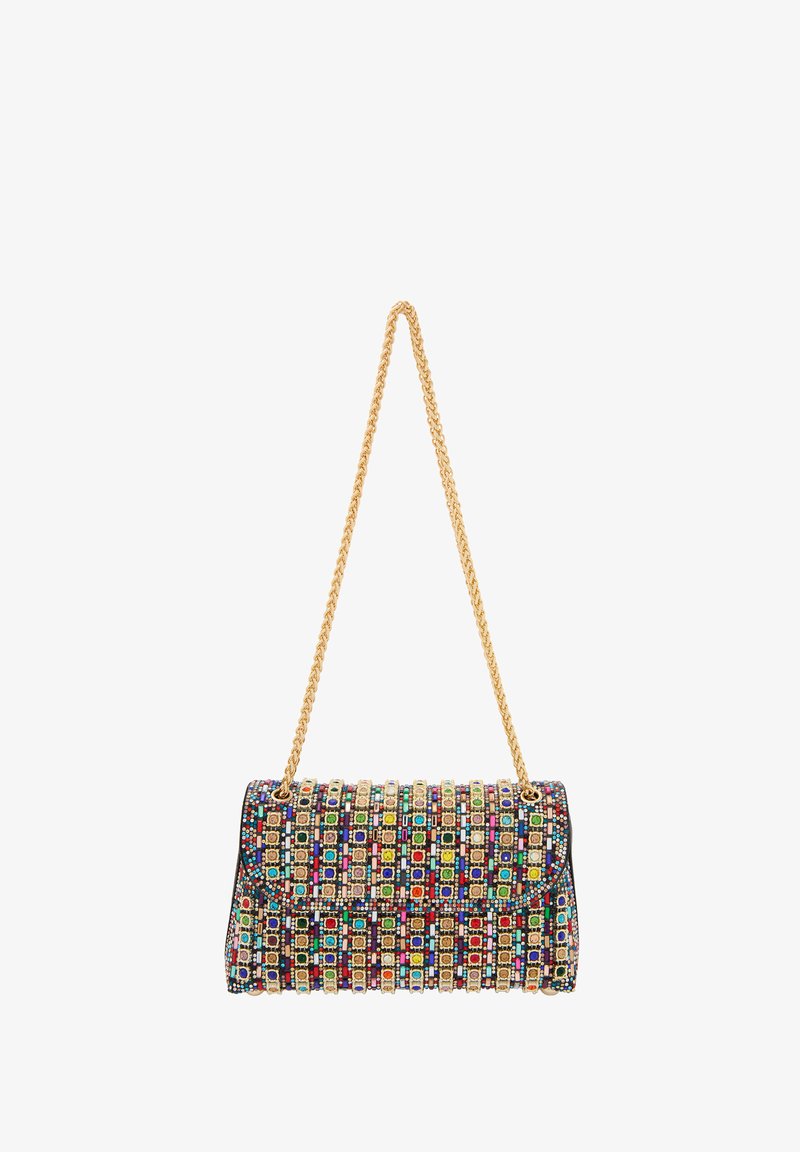 Mehrfarbige Perlenhandtasche mit einer goldenen Kettenriemen, rechteckiger Form, strukturierter Oberfläche und komplizierten geometrischen Mustern.