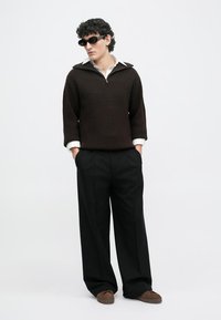OFFICINE GENERALE EVANS FRESCO - Housut - black