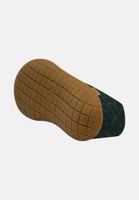Scarpa scivolosa verde scuro per bambino con suola in gomma tana textured contrassegnata "Glerups," vista dal fondo su uno sfondo semplice.