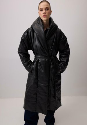 KAPÜŞONLU  - Winter coat - siyah
