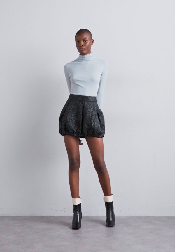 FRAUKE - Puffball skirt3