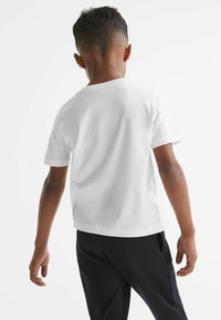 Reiss REISS BLESS CREW NECK T-SHIRT - Jednoduché tričko - white