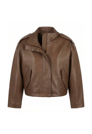 Brun cropped læderjakke med trykknapper, bred krave, skulderpuder og forlommer med klap.