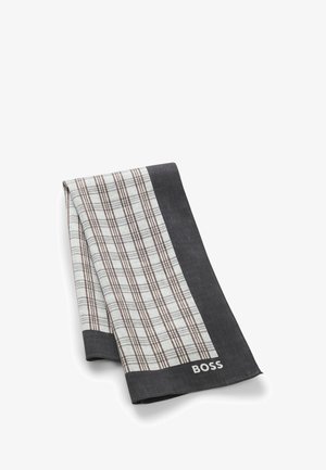 Gevouwen rechthoekige doek met bruin en grijs geruit patroon en een effen donkergrijze rand, "BOSS" logo gedrukt in de hoek.