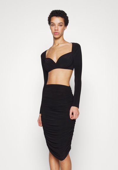 Norma Kamali LONG SLEEVE CROPPED TOP - Blusa - black