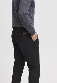 Blend Chino - black
