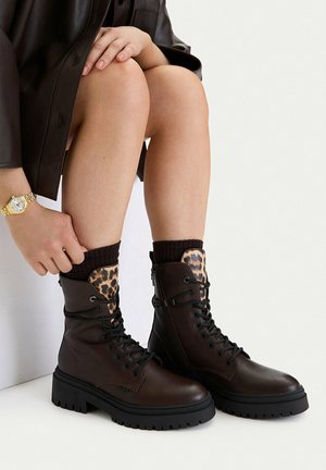 Mexx, MEXX BOOTS WOMEN'S BROWN CEO-MI001710753W - Snørestøvletter - brown