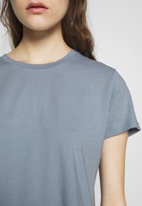 Samsøe Samsøe SOLLY TEE SOLID - T-shirt básica - dusty blue