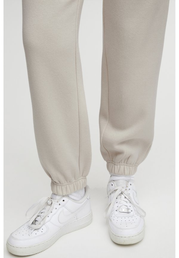 OXSANDIE REGULAR FIT - Tracksuit bottoms - oyster3