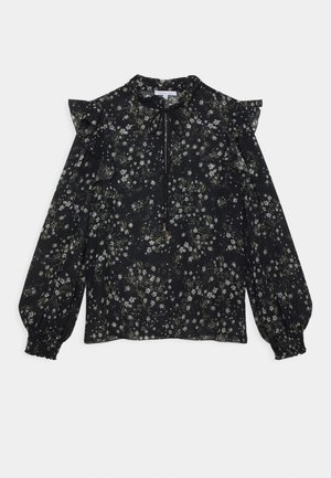 Sort blomstret bluse med rynkede skuldre, lange puffede ærmer, en nøglehul-udskæring og delikate hvide og grønne blomstermønstre hele vejen igennem.