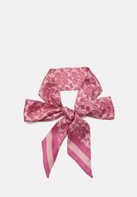 Rosa sidenhalsduk med ett runt mönster och randiga ändar. Tyget har en slät textur och är knutet i en rosettform.