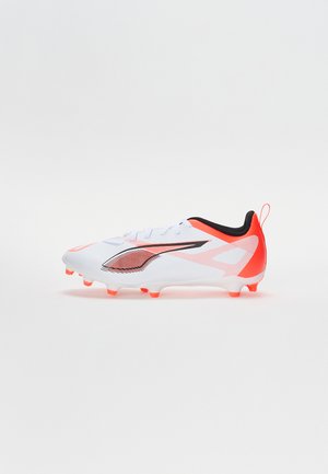 ULTRA 5 PLAY - Botines de fútbol para terreno firme - white/black/glowing red