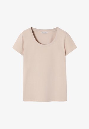 Világos bézs színű, puha pamutból készült póló, kerek nyakkivágással és rövid ujjal. Egyenes aljjal és minimális varrási részletekkel rendelkezik.