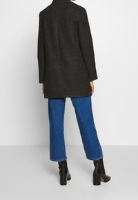 Vero Moda Abrigo corto - mottled dark grey