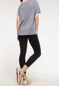 GAP Camiseta básica - grey