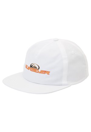 Witte pet met een platte rand. Bevat een zwart en oranje logo aan de voorkant. Gemaakt van stof met een gladde textuur en gestikte details.