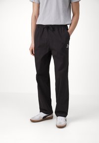 Puma BETTER CLASSICS PANTS - Broek - black
