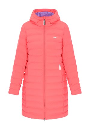 Puffermantel in leuchtendem Korallenrot, mit Kapuze, vertikal gestepptem Design, Frontreißverschluss und dezentem Regenschirm-Logo-Detail.