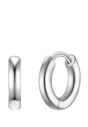 Boucles d'oreilles en argent avec une finition polie, présentant un design sans couture et une fermeture à latch sécurisée. Forme arrondie, texture lisse.