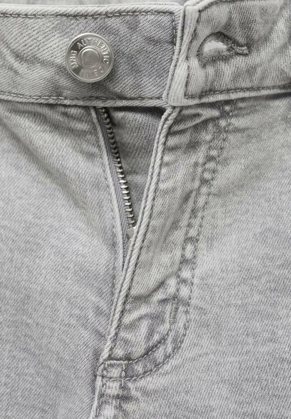 WIDELEG - Flared Jeans2