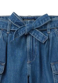 OVS WITH CARGO POCKETS. - Shorts vaqueros - medium wash