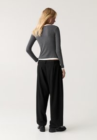 PULL&BEAR DOUBLE-LAYER  - Majica z dolgimi rokavi - dark grey