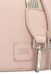 FREDsBRUDER FEELING GOOD  - Borsa a tracolla - powder blush