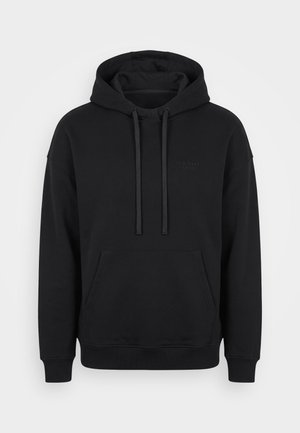 Sweat à capuche noir à enfiler avec poche kangourou devant, capuche avec cordon, poignets et bas côtelés, avec un logo subtil "Ted Baker Sport" sur la poitrine.