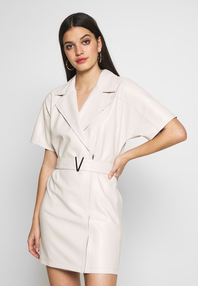 BELTED DRESS - Freizeitkleid - natural