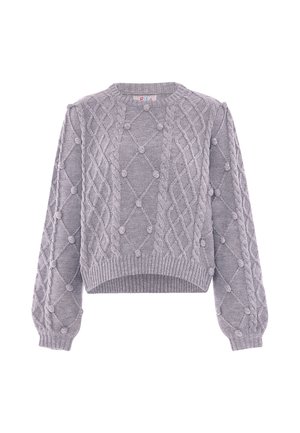 Pull tricoté violet clair avec motifs losanges et torsades, détails en relief de petits pompons, manches longues, poignets et base côtelés.