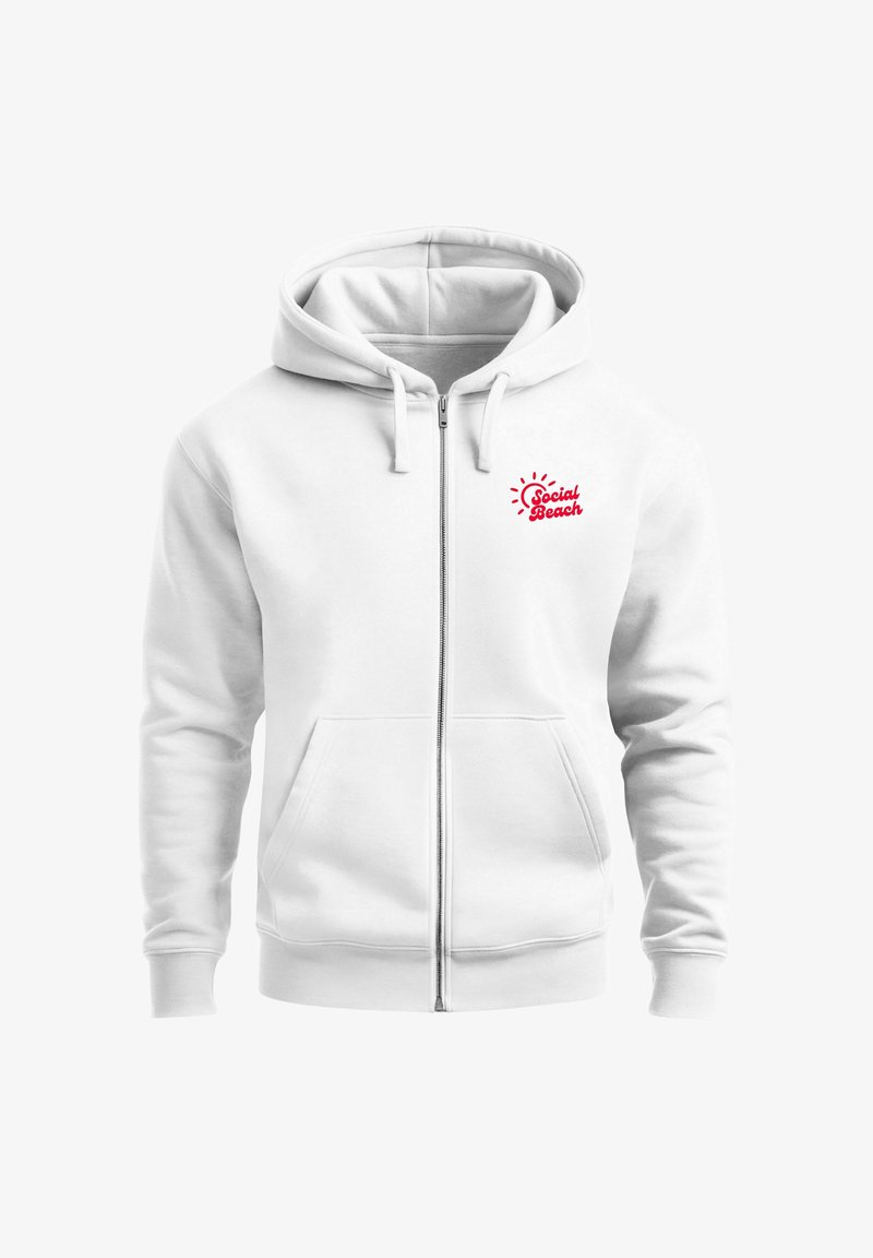Weiße Zip-Hoodie aus Baumwollmischung, mit einer vorderen Kängurutasche und einem roten gedruckten "Social Beach"-Logo auf der linken Brust.