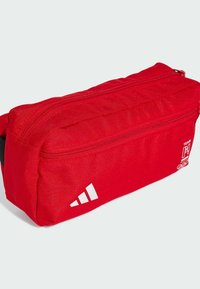 adidas Performance Poland - Heuptas - better scarlet