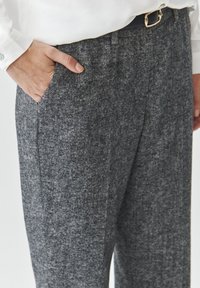 TATUUM Chinos - black