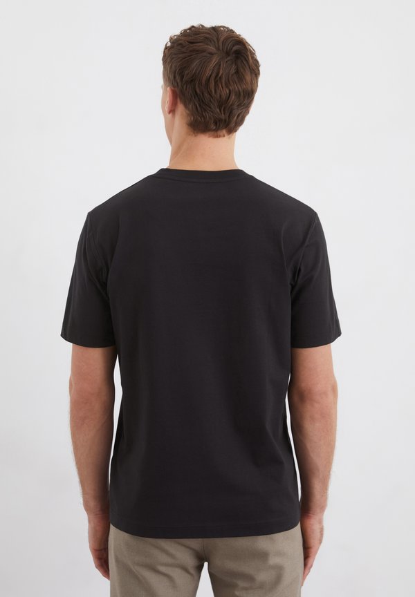 SHORT SLEEVE CREW NECK ARTWORK ON CHEST - Print T-shirt3