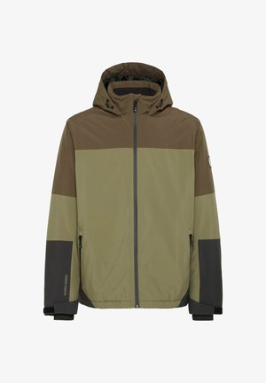 Chaqueta con capucha que presenta un diseño a bloques de color en verde oscuro, oliva y negro, con bolsillos con cremallera y cordones ajustables.