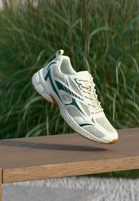 Unselected, beige/green