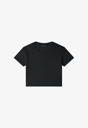T-shirt nera corta in tessuto liscio con collo girocollo. Presenta un testo del logo in rilievo sulla parte anteriore. Maniche corte, design minimalista.