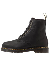 Dr. Martens Stivaletti stringati - black