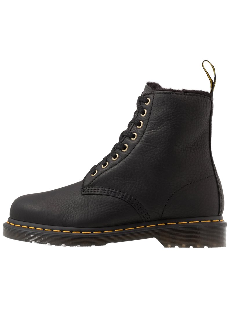 Dr. Martens Stivaletti stringati - black