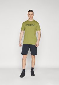 Oakley MARK TEE  - T-shirts print - fern